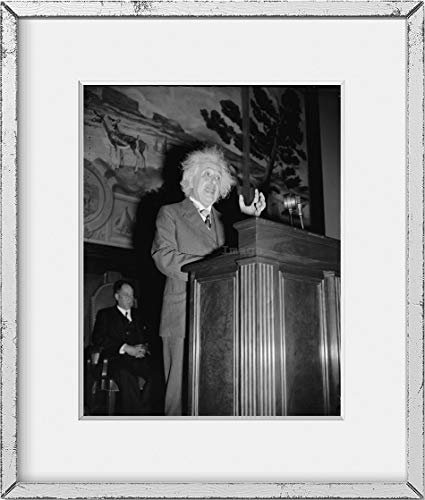 INFINITE PHOTOGRAPHS Historic Photos 1940 Photo Albert Einstein Speaking