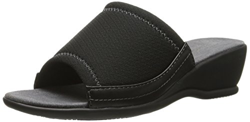 Trotters Women's Lucca Wedge Pump