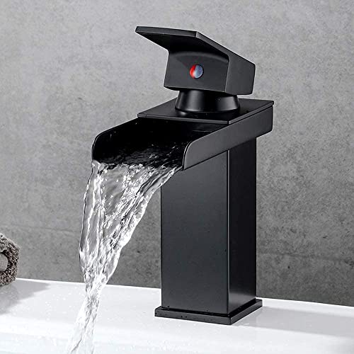 Cascade de salle de bains robinet de lavabo noir au-dessus du comptoir