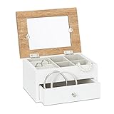 Almacenaje: gracias a su formato el organizador de joyas tiene espacio para todo tipo de accesorios