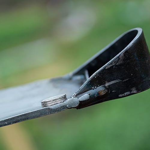 Binette de jardin pour enlever les racines dures sans effort