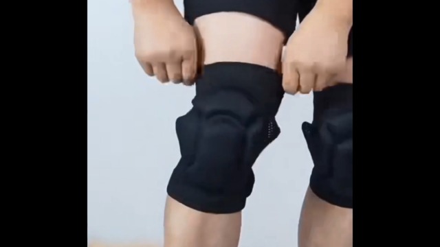 Watch Breathable knee pads with elastic straps for work on Amazon Live