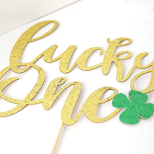 St Patrick’s Day Birthday Cake Topper - Lucky St Paddy’s Day Four Leaf Clover - Irish Themed Cake Decorations - Lucky 1St Happy Birthday For Gold Cake Flag - Best Photo Booth Props (Lucky One) #TOP6