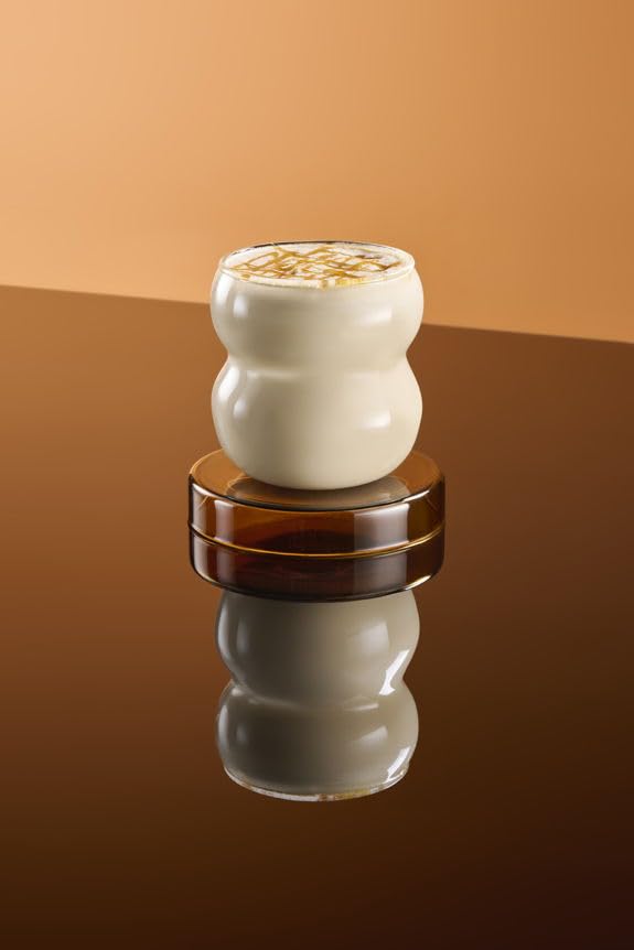 Image of 1883 Caramel Syrup for Drinks, Made in France, 1 Liter Plastic Bottle