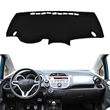 Maßgeschneidertes Design: Die Armaturenbrett-Abdeckmatte verwendet eine Präzisions-Laserschnitt-Technologie, um eine perfekte Passform für Lüftungsschlitze und Lautsprecher zu gewährleisten, und feine Nähte passen sich der ursprünglichen Autokrümmung an