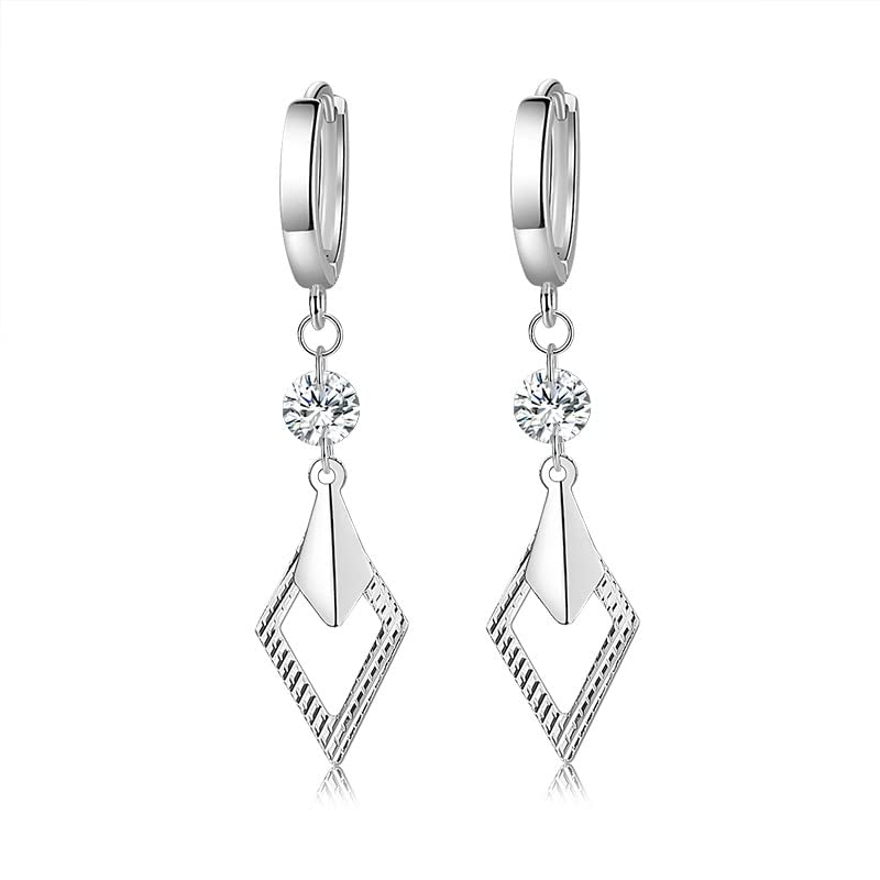 Boucles d'oreilles pendantes légères fini le lobe étiré grâce au cristal moyen
