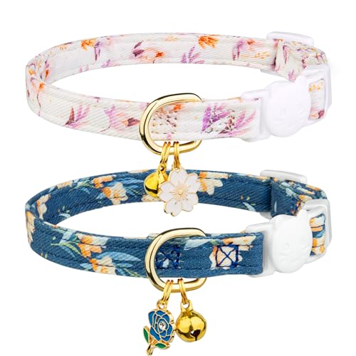 2 Pack Cotton Breakaway Cat Collar White and Blue Flowers Pendant Cute Kitten Cat Collar with Bell