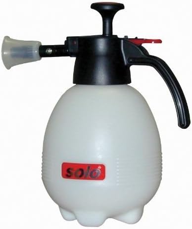 SOLO 418 2 Liter One-Hand Pressure Sprayer, Red and White