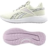 Practica tu deporte favorito gracias a las Zapatillas de running de Reebok. Comodidad y ligereza para que sólo tengas que preocuparte de rendir al máximo