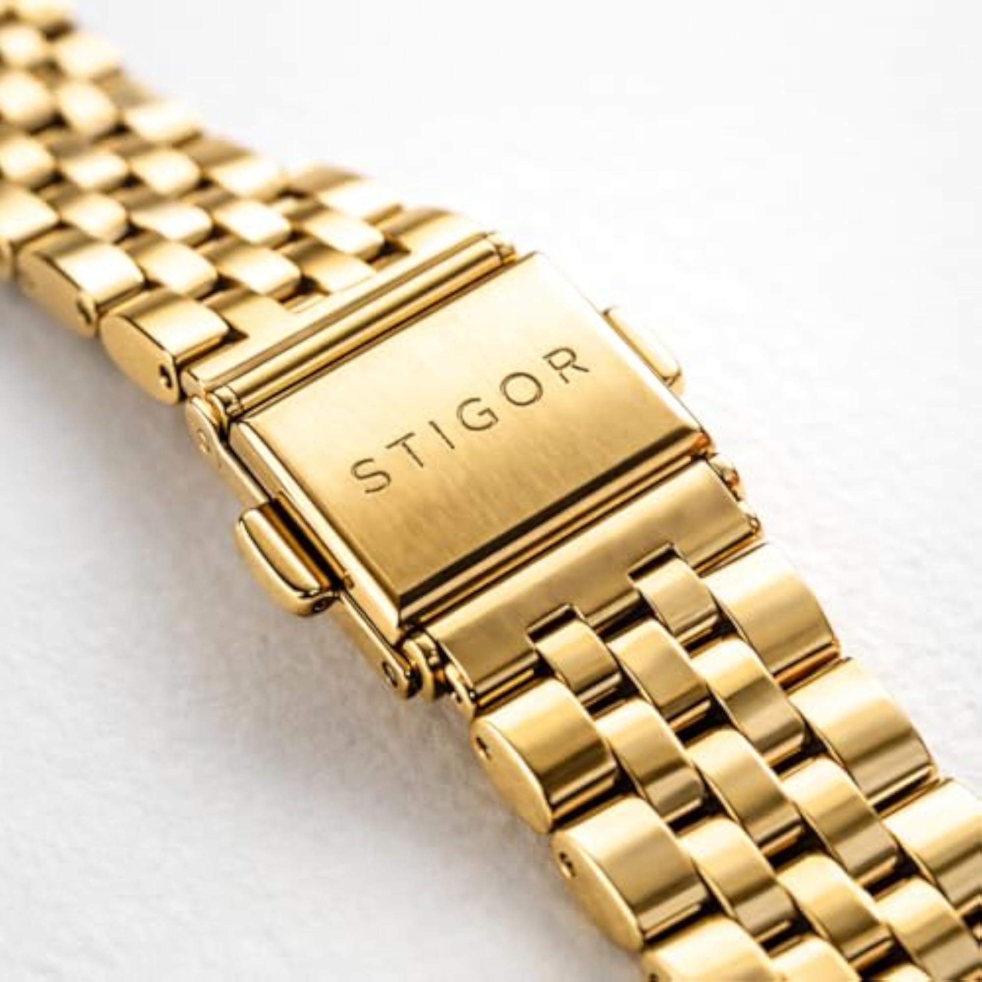 Women's Limited Edition Green Gold Analog Watch