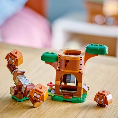 Super Mario Parco Giochi dei Goomba, Set Nintendo da Collezione per Bambini, Bambine e Fan da 7 Anni in su con 3 Personaggi, Albero e Altalena Giocattolo da Costruire, Idea Regalo 71433 - Lego - Immagine 1