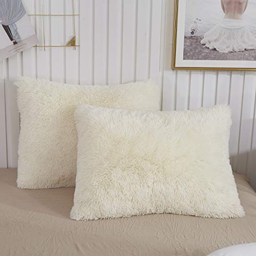 XeGe Faux Fur Throw Pillow Cases Plush Shaggy Ultra Soft Pillow Cover Fluffy Crystal Velvet Decorative Pillowcases Zipper Closureï¼ŒSet of 2 (Standard, Light Beige)