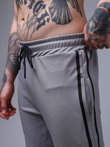 Image of Men's Loose Fit Side Tape Trackpants