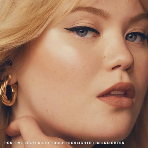 Rare Beauty Silky Touch Highlighter | 2.8g | Enlighten