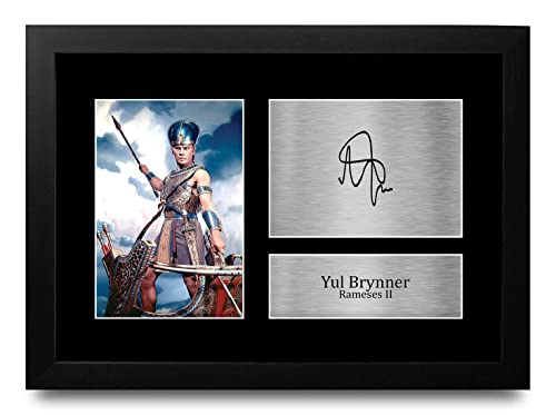 HWC Trading FR A4 Yul Brynner The Ten Commandments Los Regalos Imprimieron La Imagen Firmada Del Autógrafo Para Los Fans De La Memorabilia De La Película - A4 Framed