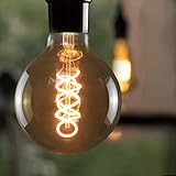 ☀Energiesparend & Umweltfreundlich☀: Diese Vintage Glühlampe hat eine Energieeffizienz von A+ und ersetzt die herkömmliche 40W-Glühlampe, durchschnittlich 20000 Stunden Lebensdauer, dies spart bis zu 90% gegenüber herkömmlichen Glühlampen; Mit hochwertigen LED-Filamenten ist die Lichtquelle konstant und nicht flackert. Keine UV-und IR-Strahlung und nicht enthalten Blei, Quecksilber und andere Verschmutzung Elemente
