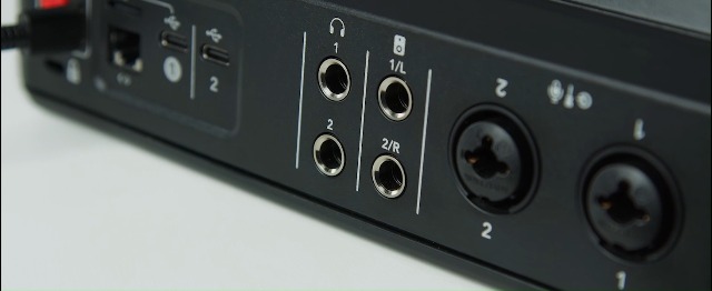 RØDE RØDECaster Duo All-in-One Production Solution for Podcasting