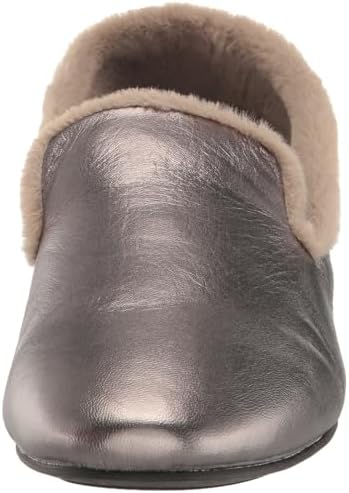 Trotters Women's Glory Loafer, Pewter, 9 Wide | Image 1