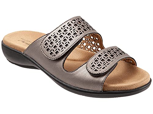 Image of Trotters Women's Flat Sandals