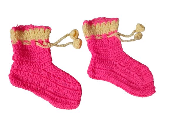 NILU CRAFT Baby (Boy and Girl) Winter one Cap, one Pair Mittens and one Pair Socks Hand Knitted by Wool (1 To 2 Year, Pink And Yellow) - Image 4 thumbnail
