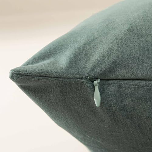 Image of Throw Pillow Covers 18x18 Decorative Velvet Cushion Covers Set of 2,Emerald | Soft Pillow Cases with Invisible Zipper for Modern Couch Sofa Bed Living Room Bedroom Home Decor