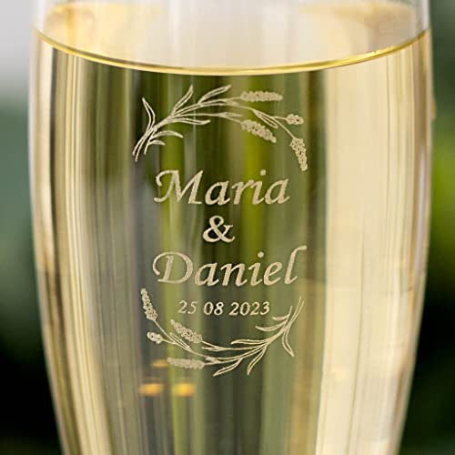 Coupes de champagne avec gravure de noms le cadeau idéal
