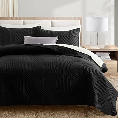 Lavsiry Black Quilt Bedding Set King Size, Summer Lightweight Large Diamond Pattern Bed Spread, Soft Microfiber Bedspread & Coverlet for All Seasons - 3 Piece(1 Quilt, 2 Pillow Shams)