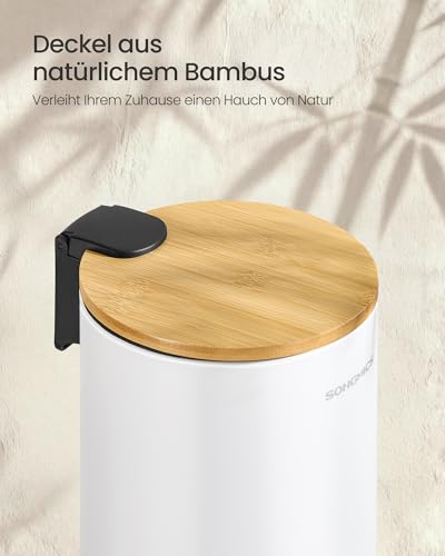 SONGMICS Kosmetikeimer, Mülleimer Bad, mit Deckel aus Bambus, Tretmülleimer mit Metallpedal, Inneneimer herausnehmbar, Softclose, für Badezimmer, 3 Liter, wolkenweiß LTB113WZ01