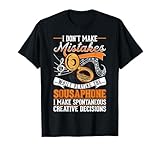 Use este motivo I don't make Mistakes While playing the Sousaphone Creative Decisions si toca sousafón y toca en una banda de concierto.