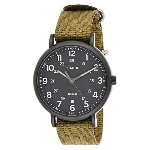Timex Weekender - Reloj de 43mm con esfera color negro y correa verde oliva TW2U68200
