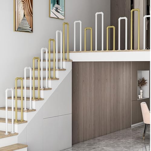 Rambarde d'escalier en fer forgé au design décoratif intemporel
