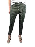 Trendige Boyfriend-Baggy Jeans von Karostar by Lexxury. Durch Stretchanteil super Passform, super Farben, etwas tieferer Schritt Tiefer sitzende Taschen 5 Taschen 4 Knöpfe Tapered, d. h. eine Mischung aus Baggy- und Karottenform, deshalb sehr gut geeignet für Stiefel oder Booties, da sie an den Waden schön eng anliegt relativ kurz geschnitten (siehe Hosenlänge!) Schrittlänge ca. 74 cm