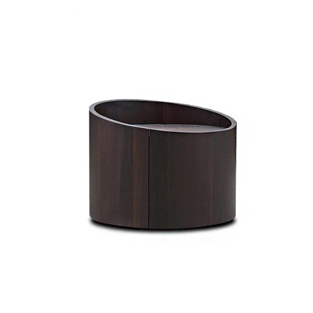 Table de nuit de chambre créative pour créer une ambiance cosy et scandinave le soir