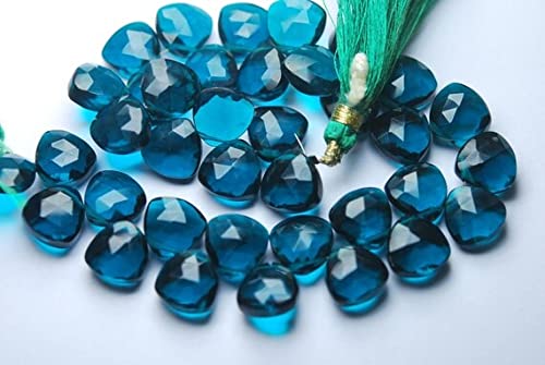 Quartz bleu paon briolette taillée pour fabriquer un cadeau d'anniversaire fait main