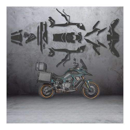Éviter rayures moto DS900X avec protège réservoir carbone
