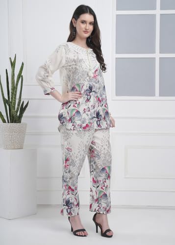 Image of Women Printed Short Kurti with Pant Set