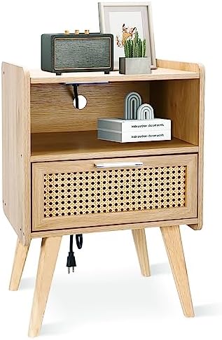 YAUKOMEL Rattan Nightstand for Living Room, Boho Nightstand with Charging Station, End Table with Drawers, Rattan Furniture, Boho Bed Side Table, End Table, Natural CTG58YE