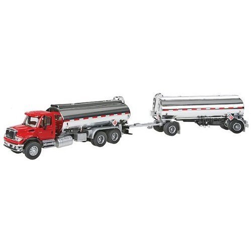 Walthers Scenemaster International, Red 7600 Dbl Tanker #TOP1