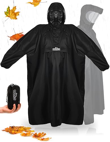 Outdoro Regenponcho mit Ärmeln und Druckknöpfen - Mit Navigations-Fenster in der Brusttasche, Reißverschluss und Sichtfenster - Poncho für Damen & Herren, Erwachsene (schwarz, S-M)