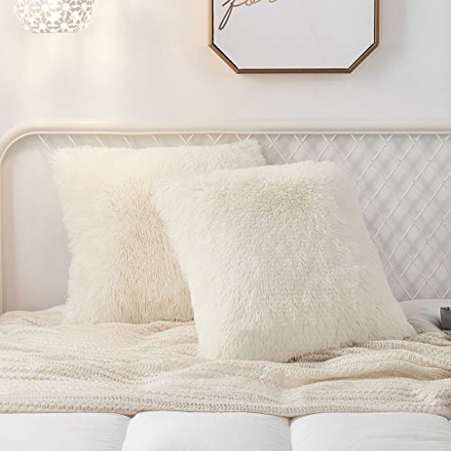 Uhamho Set of 2 Faux Fur Throw Pillow Covers Soft Velvet Decorative Pillowcases Zipper Closure (Light Beige, 18 x 18 Inches)
