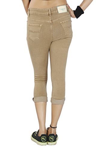 Image of FCK-3 Stretchable Denim Solid Mid Waist Knee Length Button Closure 5 Pocket Capree for Women