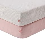 Praktisch und komfortabel, das Set mit zwei Spannbettlaken aus Bio-Musselin, bedruckt, rosa 70 x 140 cm, ist die ideale Größe für die Matratze Ihres Babys.