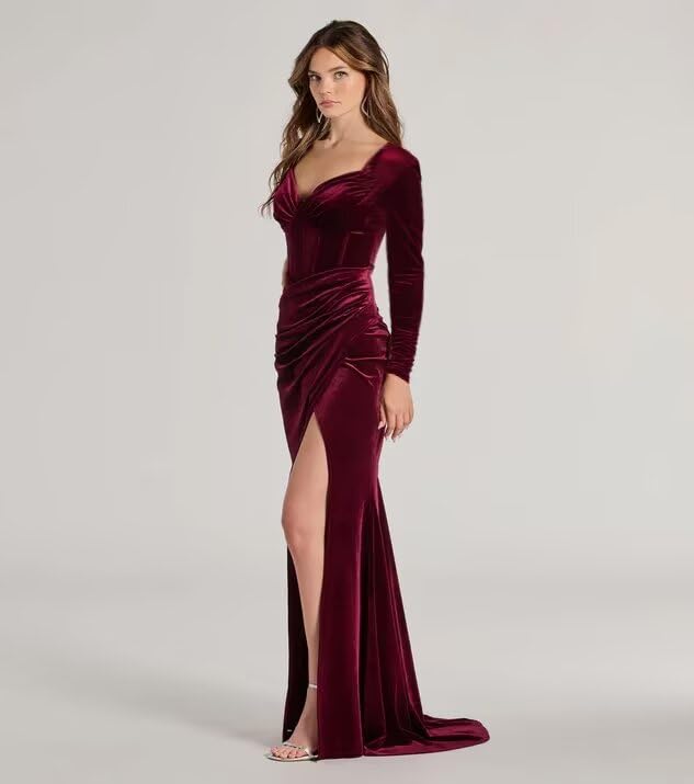 RSOETOO Velvet Bridesmaid Dresses for Women Long Sleeves V Neck Ruched Mermaid Long Formal Party Dresses with Slit RO1864
