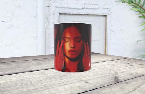La Huella Taza personalizada Rosalía. Ideal para todos sus fans.