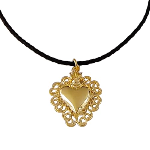 Collier Sacré-Cœur pendentif tendance et cuir noir pour sublimer votre look quotidien