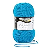 Suéteres, bufandas y gorras en sus colores brillantes favoritos son siempre populares - ¡seguro que hay algo para toda la familia!
