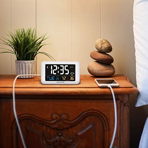 Acurite Intelli-Time Digital Alarm Clock For Bedroom With Usb Charger, Indoor Temperature And Humidity For Heavy Sleepers (13040Ca) #TOP3