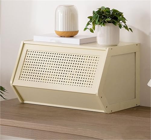 Cabina blanca con puertas plegables...