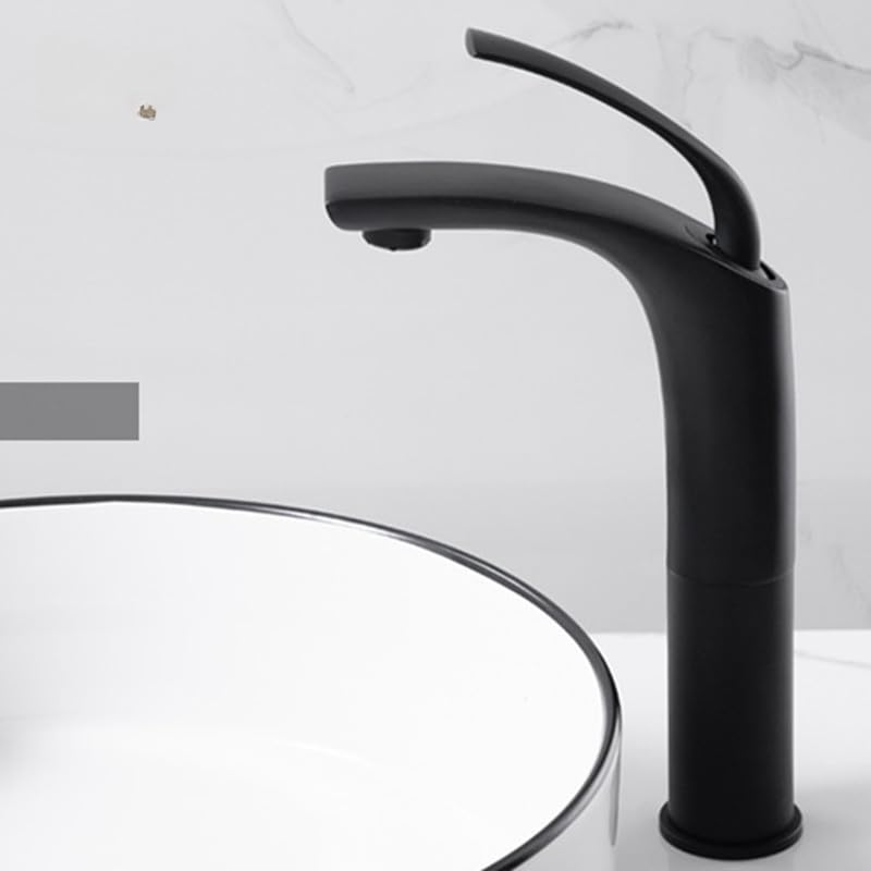Grifo de baño elegante de latón cromado ideal para renovar el lavabo de tu hogar con estilo