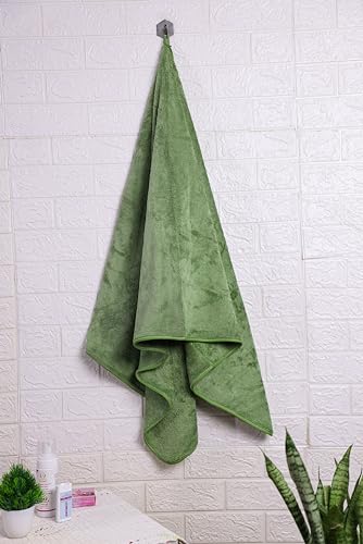 Image of Fezora Microfiber Towels for Bath-Soft Coral Fleece Towel with Extra Soft Plush & Quick Dry Large Size Towels Hook Quick Dry Super Absorbent-Bath Towel for Men and Women-70 x 140 cm (Pista)